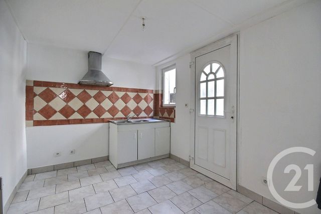 Maison &agrave; louer - 4 pi&egrave;ces - 89 m2 - Mer - 41 - CENTRE