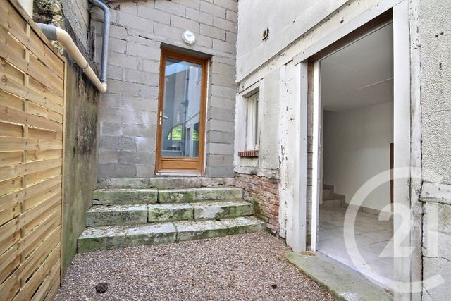 Maison &agrave; louer - 4 pi&egrave;ces - 89 m2 - Mer - 41 - CENTRE