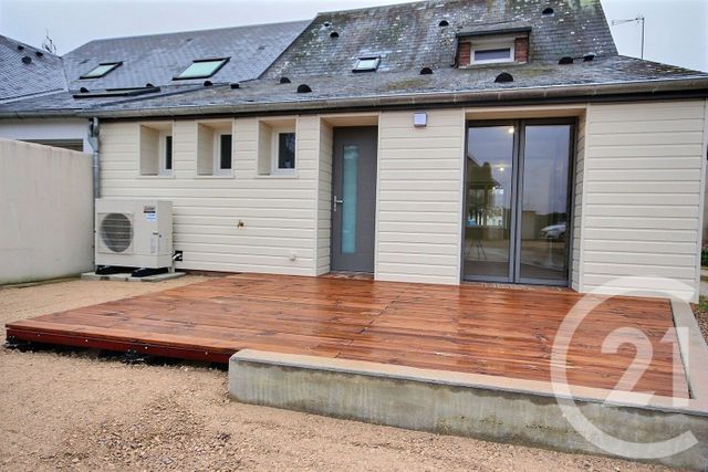 Maison &agrave; louer - 4 pi&egrave;ces - 110 m2 - Charsonville - 45 - CENTRE