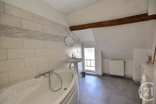 Maison &agrave; louer - 2 pi&egrave;ces - 75 m2 - St Denis Sur Loire - 41 - CENTRE
