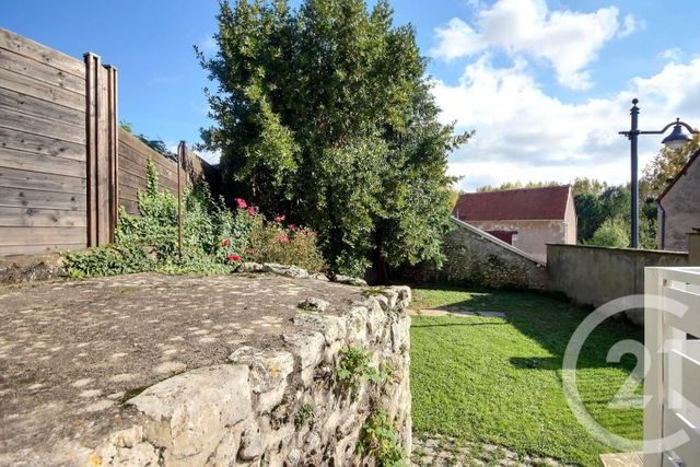 Maison &agrave; louer - 2 pi&egrave;ces - 75 m2 - St Denis Sur Loire - 41 - CENTRE