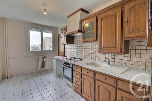 Appartement F3 &agrave; louer - 3 pi&egrave;ces - 89,90 m2 - Blois - 41 - CENTRE