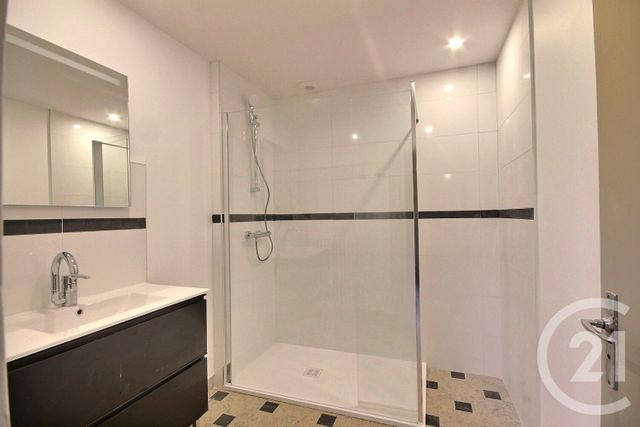 Maison &agrave; louer - 2 pi&egrave;ces - 70 m2 - Blois - 41 - CENTRE