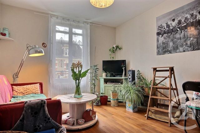 Appartement F1 &agrave; louer - 2 pi&egrave;ces - 40 m2 - Mer - 41 - CENTRE
