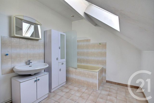 Appartement F3 &agrave; louer - 3 pi&egrave;ces - 74 m2 - Blois - 41 - CENTRE