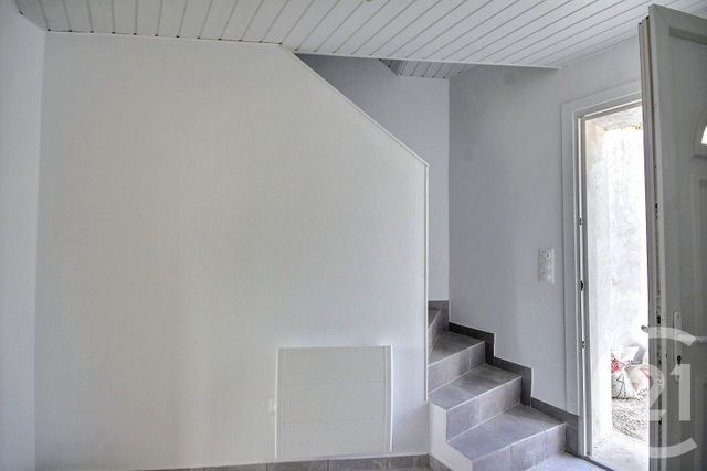 Appartement F3 &agrave; louer - 3 pi&egrave;ces - 58 m2 - Vineuil - 41 - CENTRE