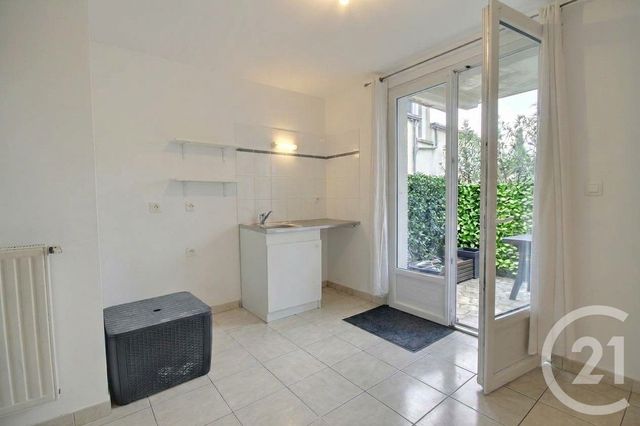 Appartement F2 &agrave; louer - 2 pi&egrave;ces - 35 m2 - Blois - 41 - CENTRE