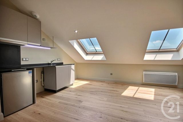Appartement Studio &agrave; louer - 1 pi&egrave;ce - 26 m2 - Blois - 41 - CENTRE