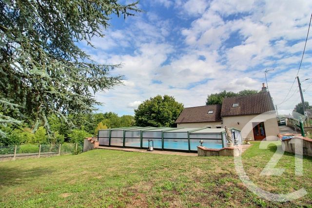 Maison à vendre - 5 pièces - 151 m2 - La Ville Aux Clercs - 41 - CENTRE