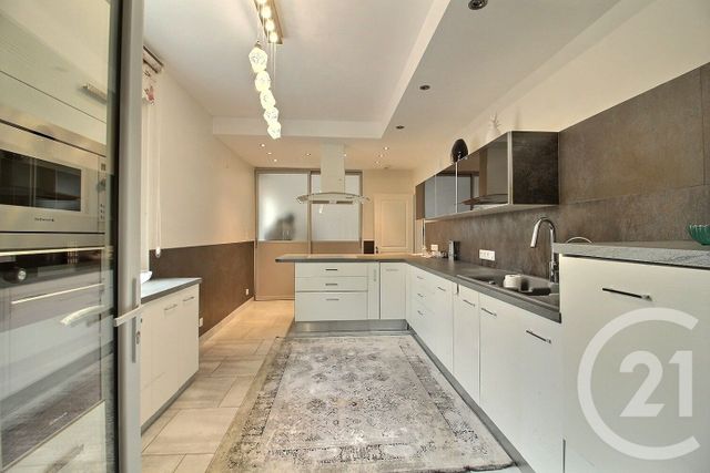 Maison à vendre - 7 pièces - 168,21 m2 - Vendome - 41 - CENTRE