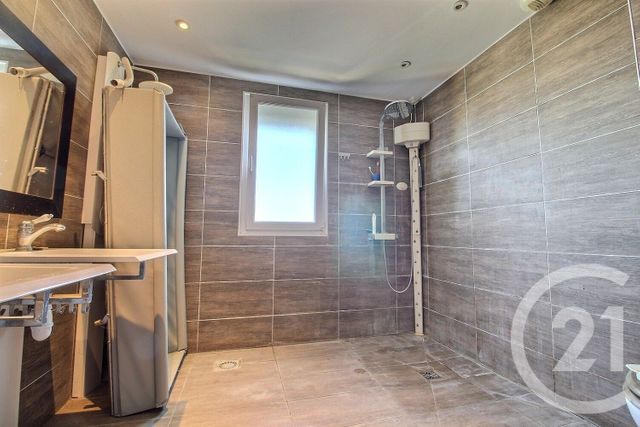 Maison à vendre - 7 pièces - 127,19 m2 - St Hilaire La Gravelle - 41 - CENTRE
