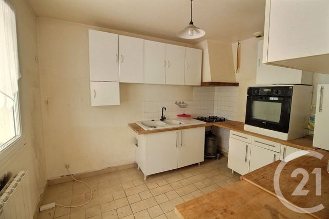 Maison à vendre - 7 pièces - 127,19 m2 - St Hilaire La Gravelle - 41 - CENTRE