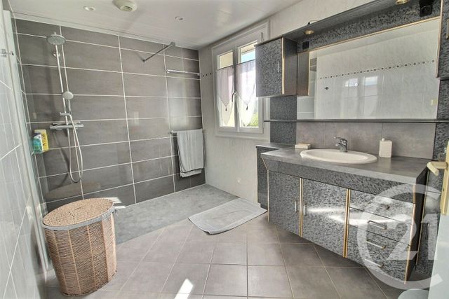 Maison à vendre - 5 pièces - 180,15 m2 - Vendome - 41 - CENTRE