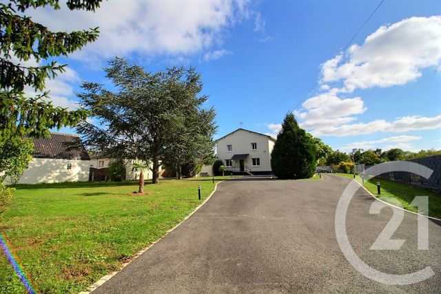 Maison à vendre - 5 pièces - 180,15 m2 - Vendome - 41 - CENTRE