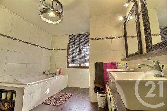 Maison &agrave; vendre - 4 pi&egrave;ces - 182,31 m2 - Moisy - 41 - CENTRE